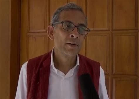 indian economy below 2019 levels says nobel laureate abhijit banerjee odishabytes