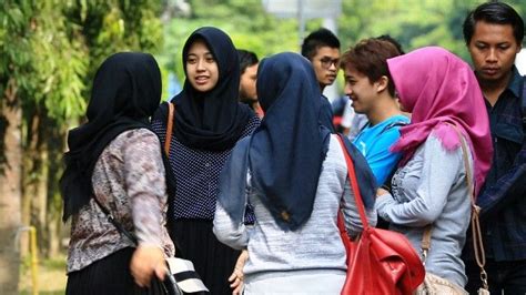 Persen Universitas Islam Internasional Indonesia Diisi Mahasiswa My Xxx Hot Girl