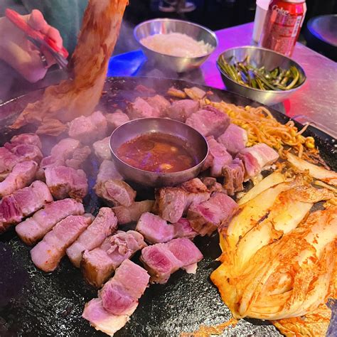 อาจุมม่าบ้าเกาหลี on Twitter: "#รีวิวเกาหลี 🇰🇷 เอาหมูมายั่วจ้า ใครไป