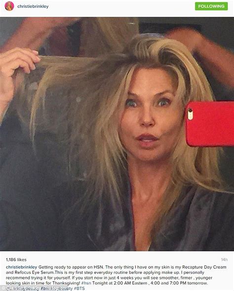 Christie Brinkley 61 Flaunts Natural Beauty In Make Up Free Selfie Celebs Without Makeup