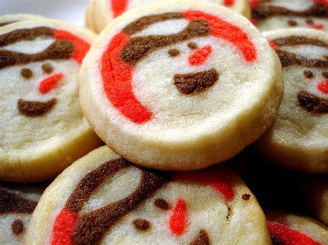 Christmas tree shape sugar cookies, 24 count: Pillsbury Snowman Sugar Cookies | Pillsbury christmas cookies, Cookies recipes christmas ...