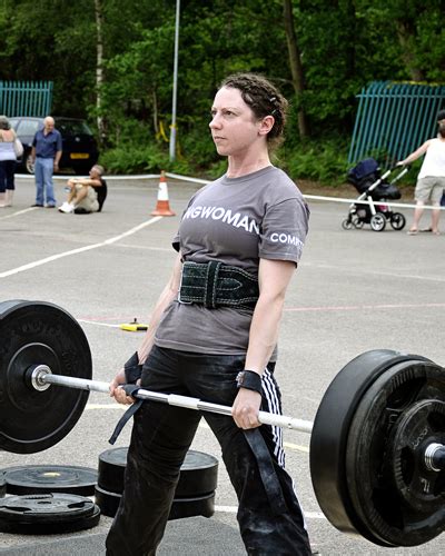 10 Reasons Women Should Lift Weights That Have Nothing To Do With What