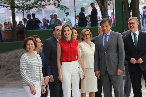 Letizia En Los Actos Con Motivo Del Programa Cultural Para Colegios Toma La Palabra Junio