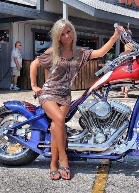Pin By Віктор Зозуля On Womens Fashion Biker Girl Motorcycle Girl Motorbike Girl