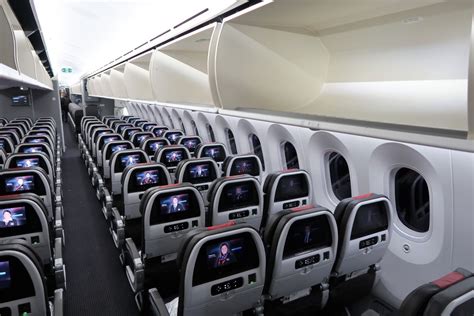 American Airlines 787 9 789 Dreamliner Main Cabin Overhead Bins