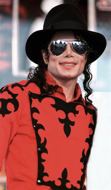 Pin De GOLDEN CHIX En Costume Michael Jackson Fotos De Michael