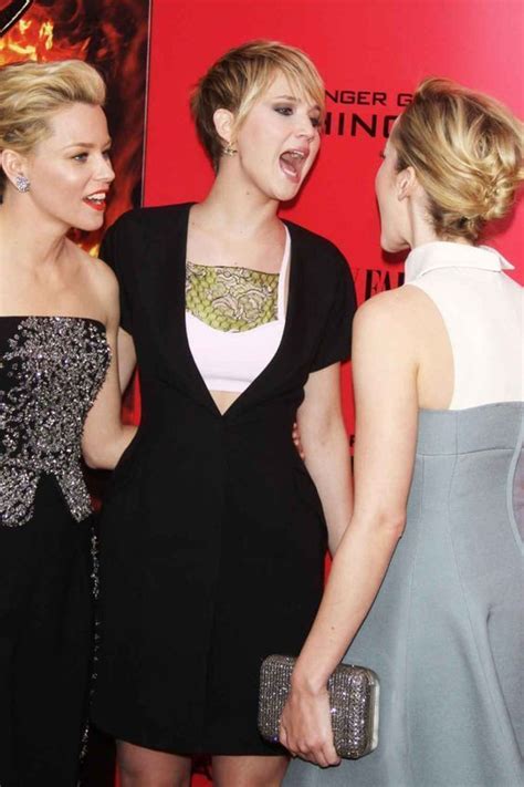 A List Of Most Embarrassing Yet Hilarious Red Carpet Fails That You