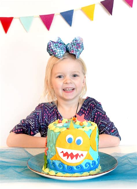 Baby shark cake the amazing and the coolest cake for kids birthdays all the toppers are made of fondant butter cream frosting. How to Make a Baby Shark Birthday Cake - Create. Play. Travel.