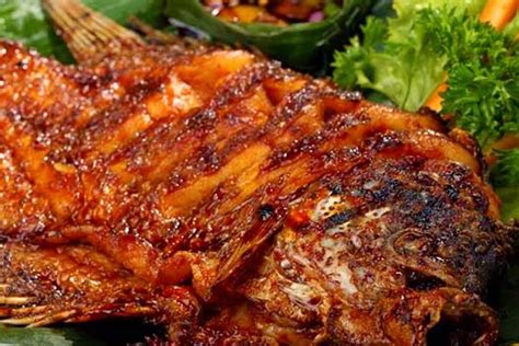 Ikan bakar sambal dengan perahan limau. Resep Ikan Bakar : Enak, Kecap, Pedas, Nila, Padang & Bumbu Kuning