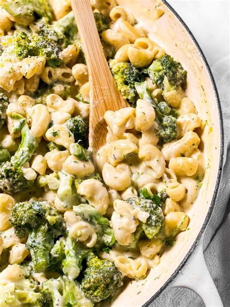 One Pot Creamy Broccoli Pasta Recipe Savory Nothings