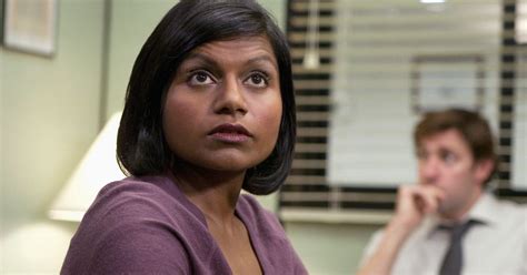 Mindy Kaling Opens Up About Facing Sexism In Early Days Of The Office Huffpost Entertainment