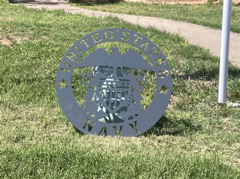 San Angelo resident builds Memorial Day display honoring service