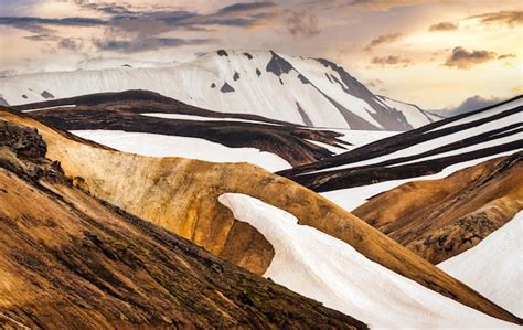 Premium Photo Volcanic Mountain With Snow Covered In Fjallabak Nature