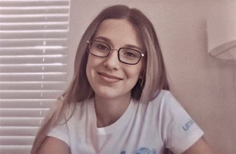 Millie Bobby Brown Quick Pith Perfect Celebs Dibujo Hipster Stuff