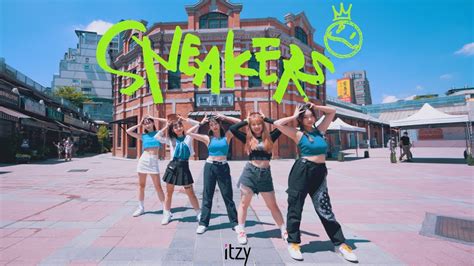 【kpop In Public】《 Itzy 있지 Sneakers 》dance Cover By So Dream From