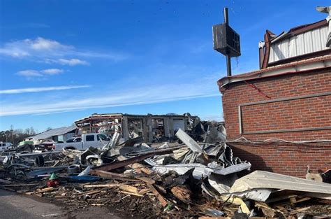 Death Toll May Rise To 100 After Tornadoes Rip Through 6 Us