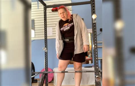 Male Powerlifter Enters Canadian Competition As Woman To Protest