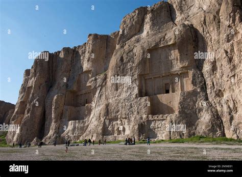 Tomb Of Darius The Great Stock Photo Alamy