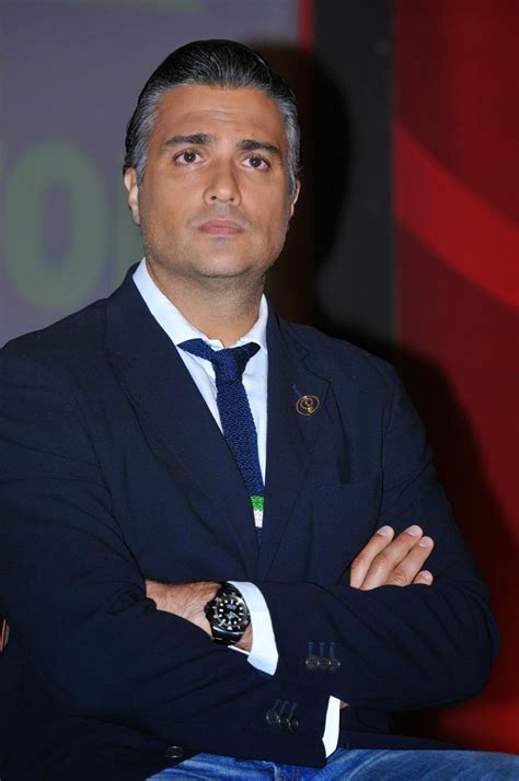 News Graphic: Jaime Camil en History Channel
