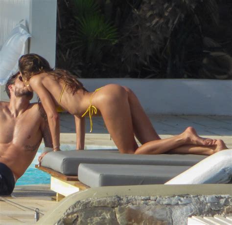 Izabel Goulart Fappening Sexy Ass 22 Photos The Fappening