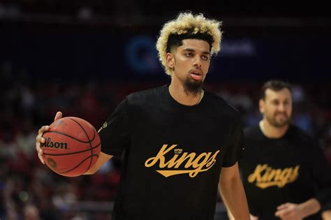 Pacers Sign Forward Brian Bowen Ii To Two Way Contract