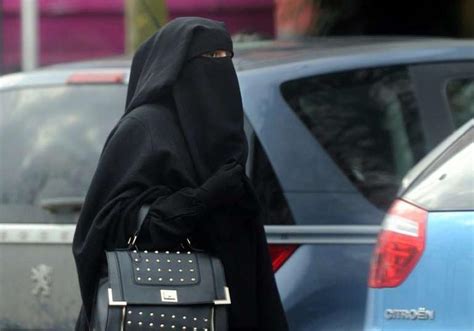 Interdiction Du Niqab La France Condamnée Par Un Groupe Dexperts De Lonu La République
