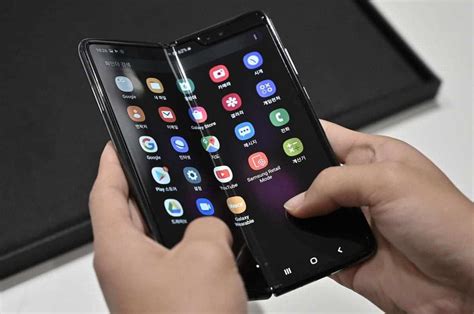 Oppo And Vivo Are Working On Internally Folding Foldable Smartphones