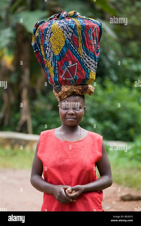 Africa Burundi Women Hi Res Stock Photography And Images Alamy