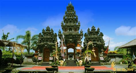 2. Exploring Bali's Majestic Temples