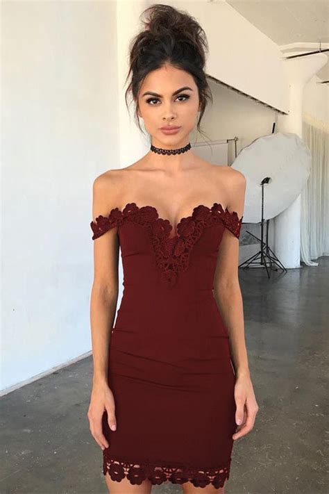Dark Red Off The Shoulder Sheath Short Formal Dresses Sexy Homecoming Dress With Lace N1897