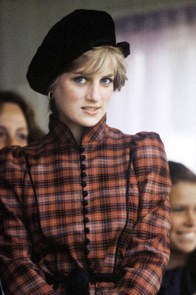 Diana, princess of wales (born diana frances spencer; Princess Diana: Fashion Icon - Paperblog