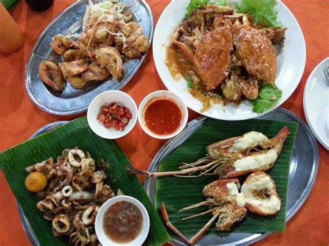 Discover a food haven in kuching with these nine hotspots located within sarawak's capital, and be ready to salivate in the city of fluffy kitties! My Memory Keeper: Seafood Murah di Top Spot Kuching