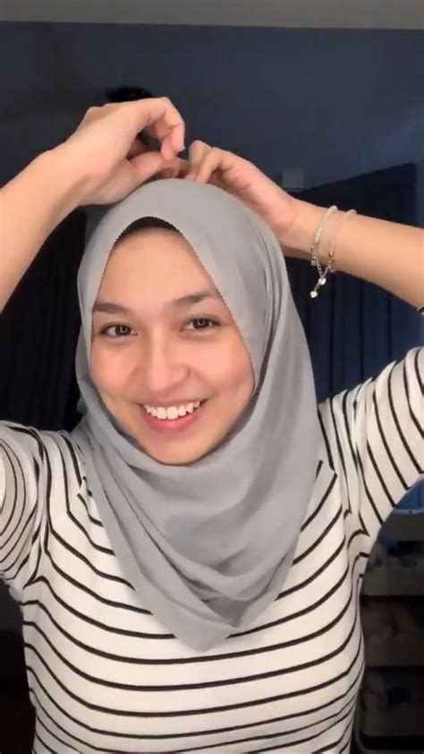 Beautiful Hijabandhijabnashin Di 2019 Hijab Chic Jilbab Muslim Dan Wanita Cantik
