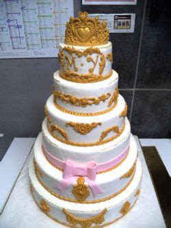 Frangipany Wedding Cakes Wedding Cake Th Me Or Et Blanc