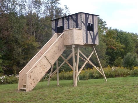 Hunting Blind With Stairs Legs And Rails Duck Hunting Gear Hunting