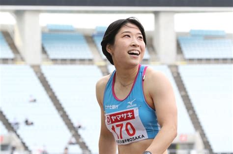 自身の大会記録を更新！笑顔の青木益未 女子100mh ：第106回 日本陸上競技選手権大会
