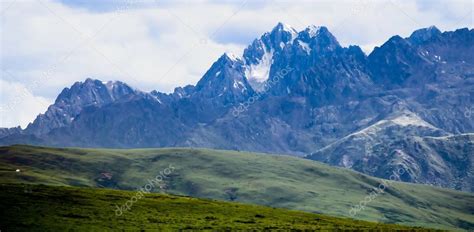 We did not find results for: La montagne du Tibet en Chine. Paysage avec filtre de ...