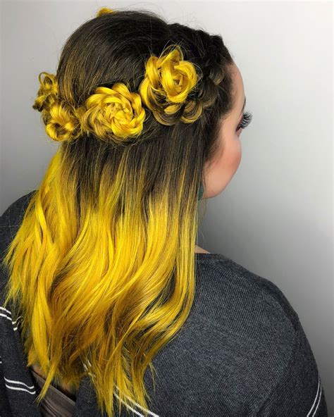 Hair By Christina Christinavitahair ・・・ 🌻🌻🌻 Yellow Balayage Ombré