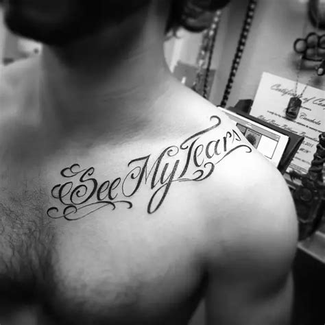 27 Examples Of Collar Bone Tattoos For Guys