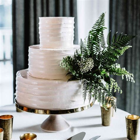 Austin doesn't eye current cake trends, per se. 9 Wedding Cake Trends That Will Be Huge In 2019