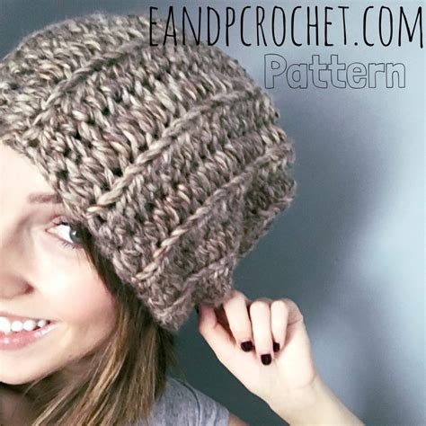 Another flawless crochet hat pattern to duplicate. Pattern: The Basic Chunky Slouch - Evelyn And Peter Crochet