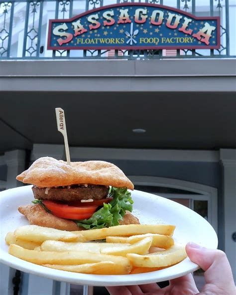 Vegan Beignet Cheeseburger At Port Orleans Resort In Walt Disney World Vegan Disney Food