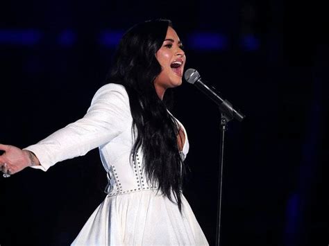 Demi Lovato Delivers Powerful Performance During Emotional Grammys Return Express Star