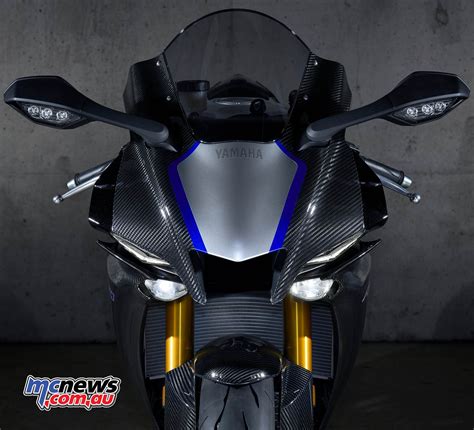 The r1's 43mm kayaba forks were tweaked with new damping valves and a reduced fork spring rate, which yamaha claims will provide better feedback. Yamaha R1m Wallpaper