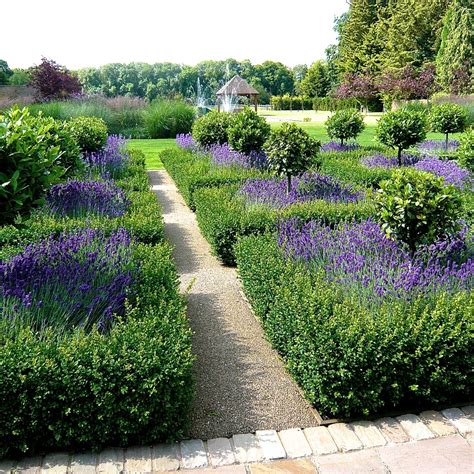 15 Breathtaking Parterre Garden Designs ~ Danielle Finch