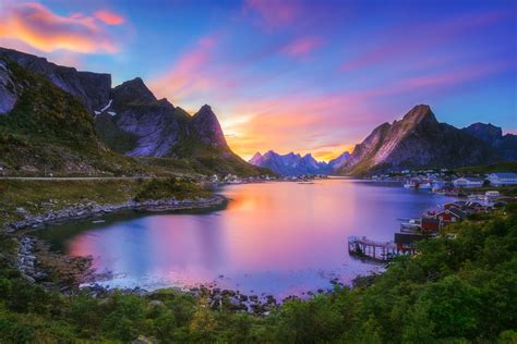 Sunset Clouds Over Lofotennorway Hd Wallpaper Sfondo 2048x1367