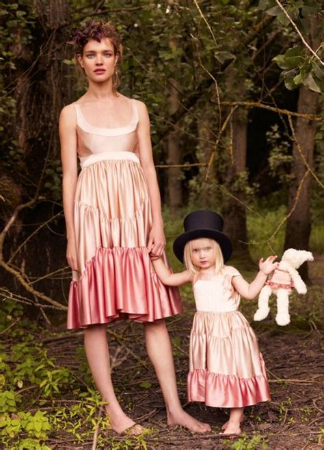 Natalia Vodianova And Her Daughter Neva In Vogue Shot By Mario Testino November 2008 Photo