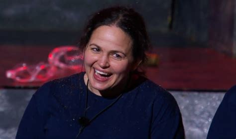 Im A Celebrity Giovanna Fletcher Baffles Viewers With Obsession