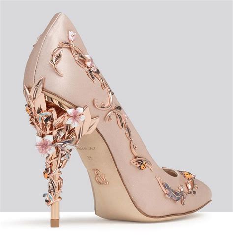 Chaussures de mariée roses à talons dorés Eden Eve Pump en satin rose