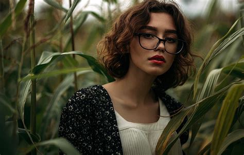 Look Leaves Nature Model Portrait Makeup Glasses Hairstyle